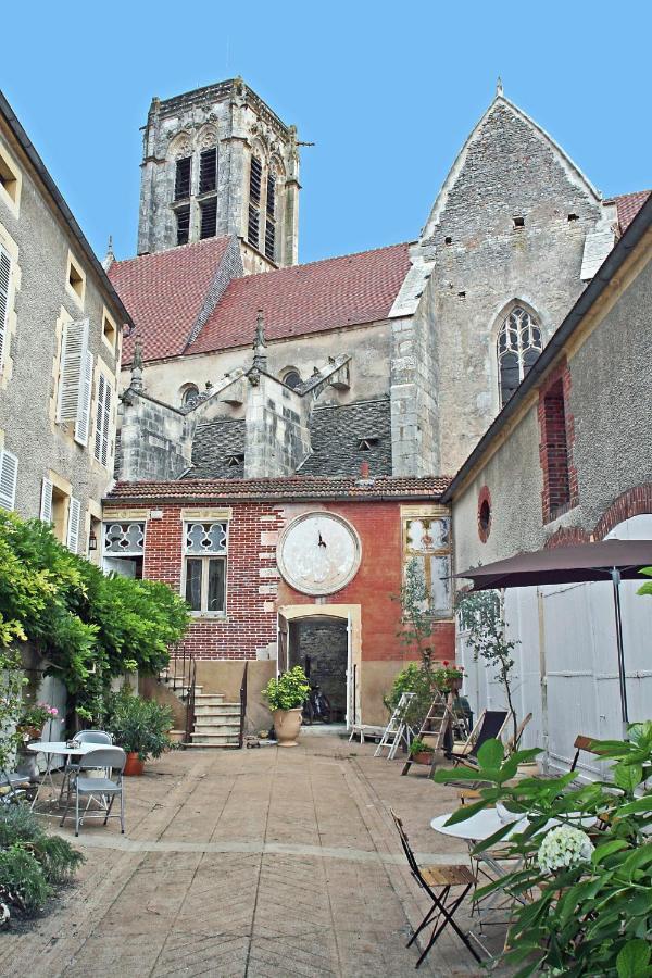 Le Tabellion Bed and Breakfast Noyers-sur-Serein Exteriör bild