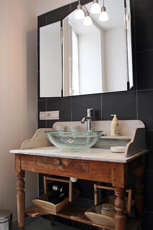 Le Tabellion Bed and Breakfast Noyers-sur-Serein Exteriör bild