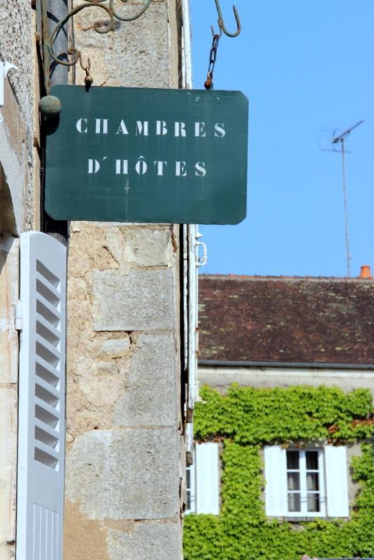 Le Tabellion Bed and Breakfast Noyers-sur-Serein Exteriör bild